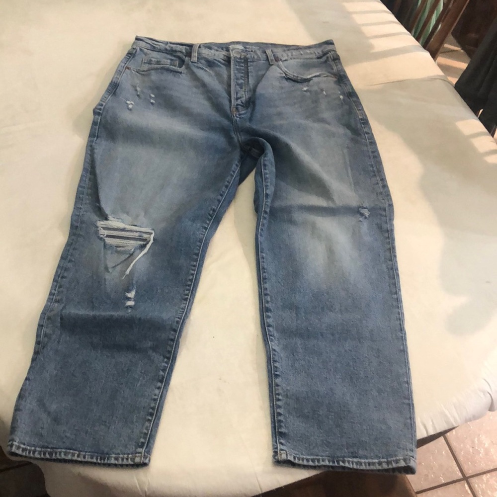 Old Navy Sky-Hi Straight Extra High Rise Jeans